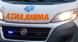 Giovane investita nel parcheggio di una discoteca